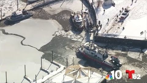 Camden, NJ, Firefighter Dies after Falling into Icy Water