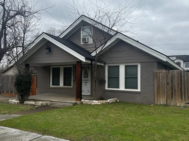 The traditional 1&frac12;-story house is legacy construction that was built from the 1930s to the 1980s.