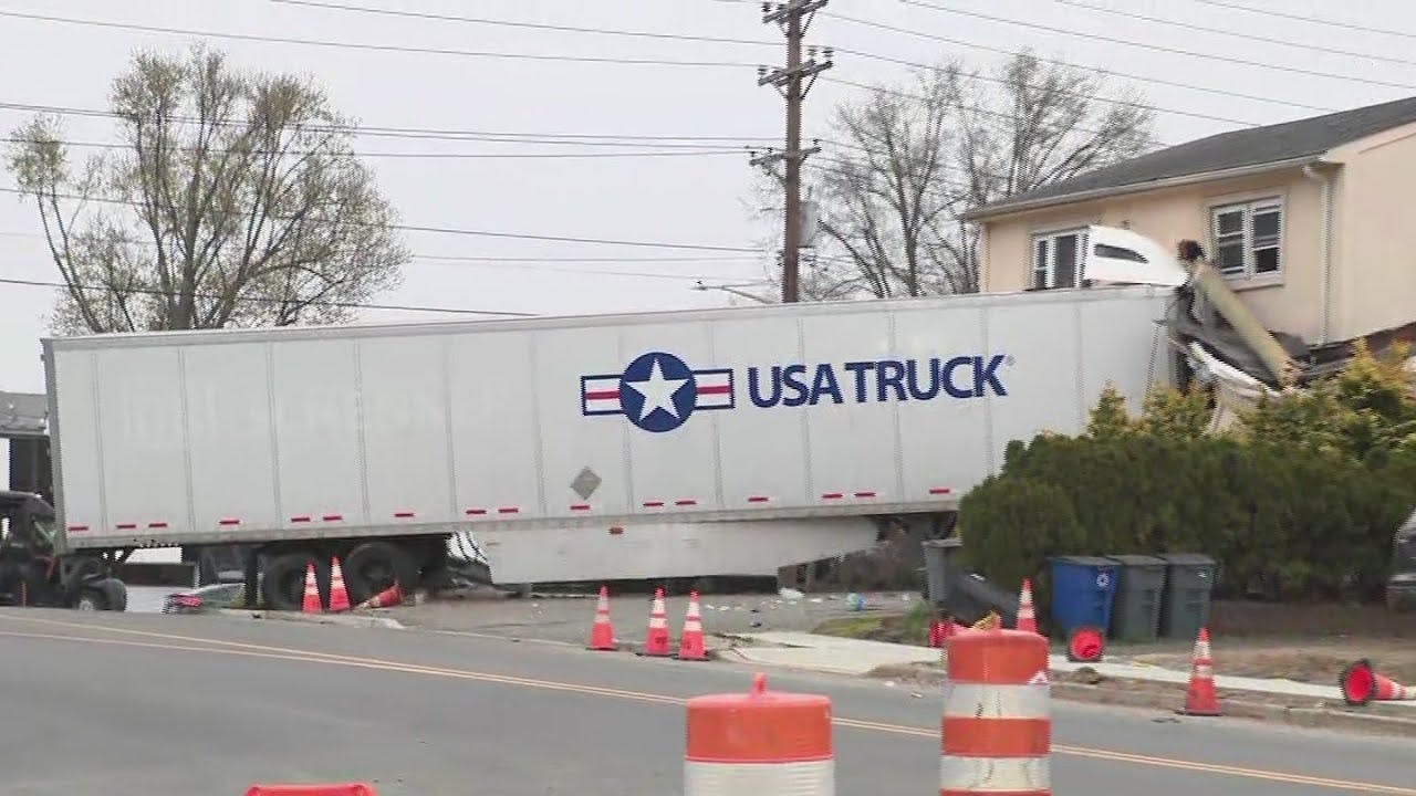 Two Hurt after Rig Slams into Building in Clifton, NJ
