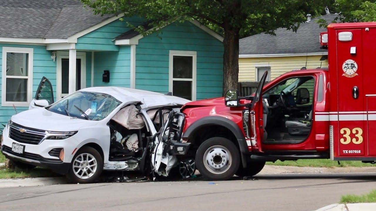 One Killed, One Critical in Crash with Dallas Fire-Rescue Ambulance