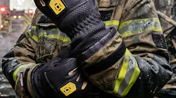 Holík America Displayed Two Firefighting and Technical Gloves