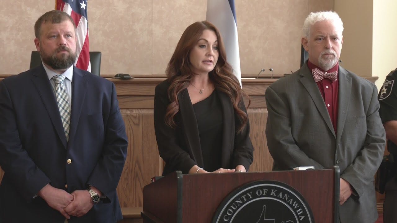 Ambulance driver indicted in John Lucas death