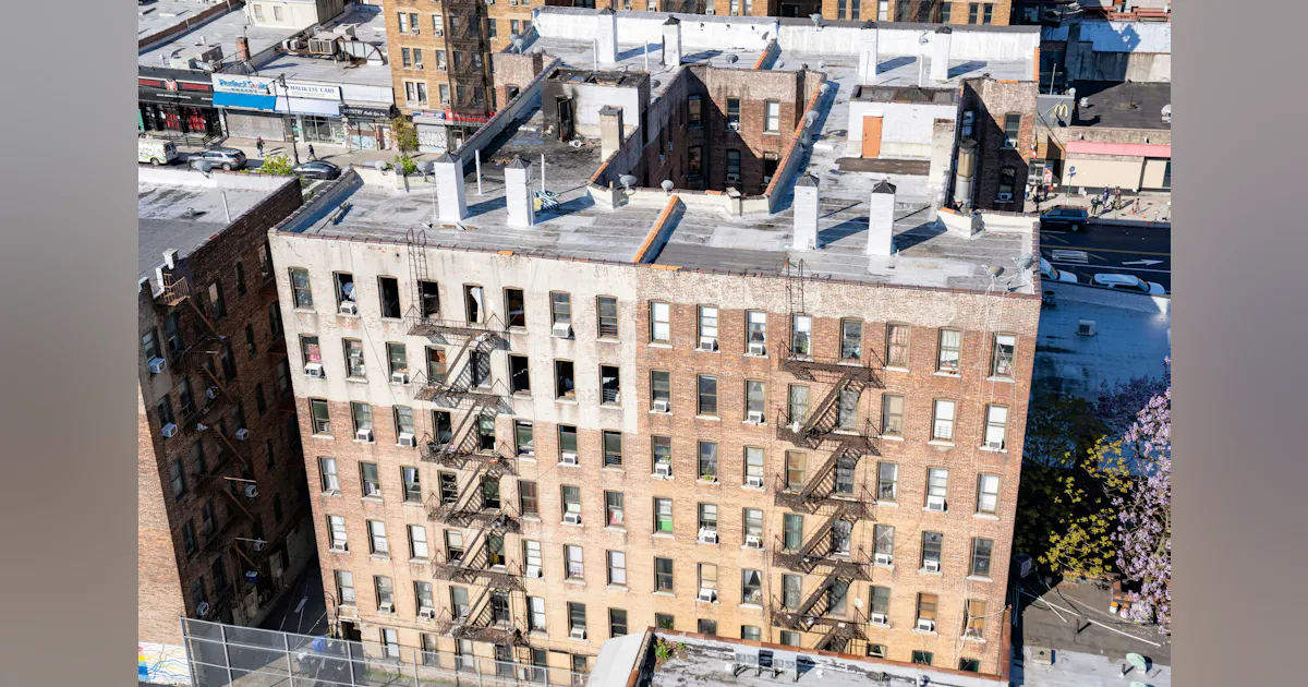 New York City Building Where Three Died in Fire Had 117 Open Violations ...