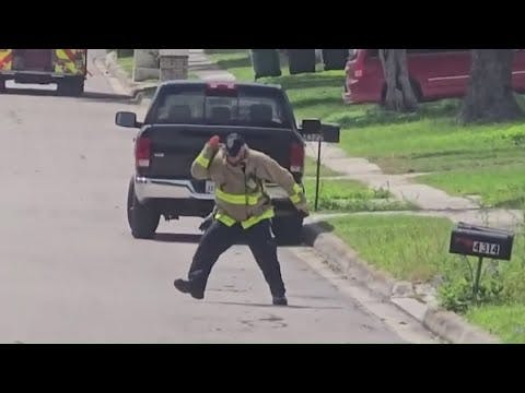 Bees Attack San Antonio Firefighters, Residents