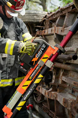 firefighter training with lifting system in conjunction with struts regarding vehicle extrication