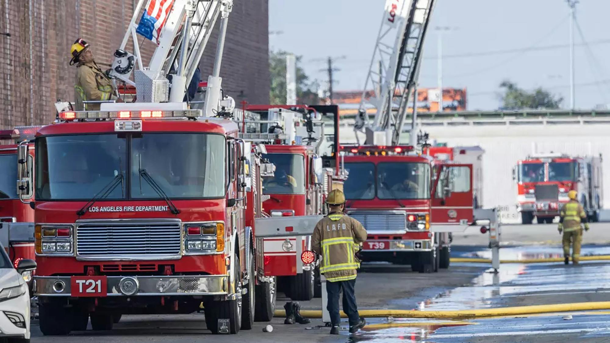 State of Emergency Declared as Smoke from Los Angeles Cold Storage Fire Poses Threats