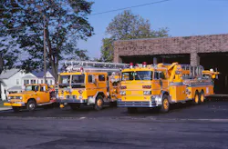 In 1977, Syracuse, NY, Fire Department (SFD) Station 2’s apparatus were (from left to right) Mini 2 (a 1973 International Pierce), Engine 2 (a 1973 Ward LaFrance 50-foot Telesquirt) and Truck 2 (a 1973 Sutphen 85-foot aerial tower). SFD truck companies didn’t operate as quints and carried 233 feet of ground ladders.