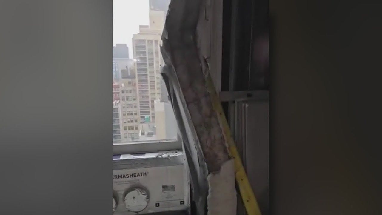 Worker describes conditions inside caving in Midtown building