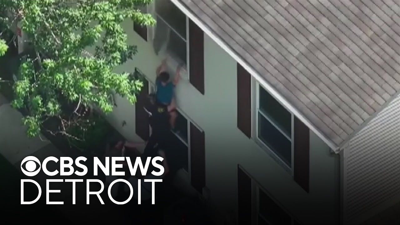 Watch: Oakland County, MI, Deputy Rescues Boys from House Fire